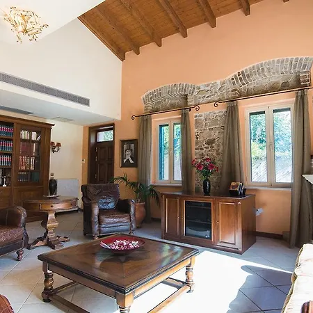 Moraitis Mansion Apartamento
